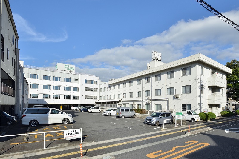中島病院 南駐車場から